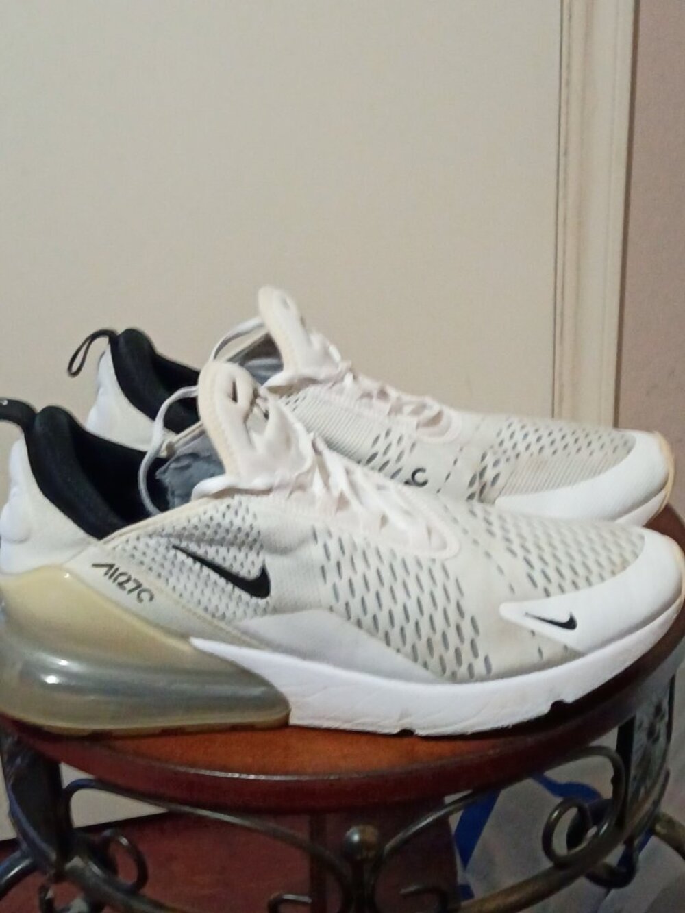 Nike Air Max 270 Athletic Sneakers White/Black Logo AH8050-100 Men’s Size 10.5
